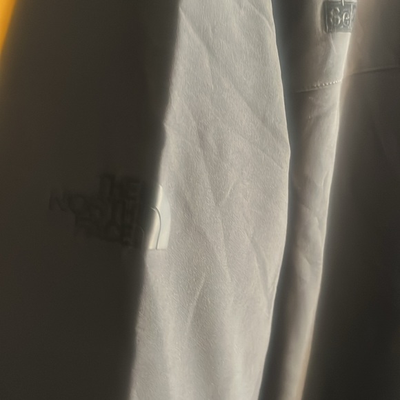 NORTH FACE SPRING/FALL JACKET - Picture 7 of 9